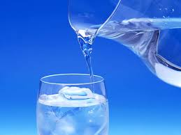 نوشیدن زیاد آب منشاء بسیاری از بیماری ها