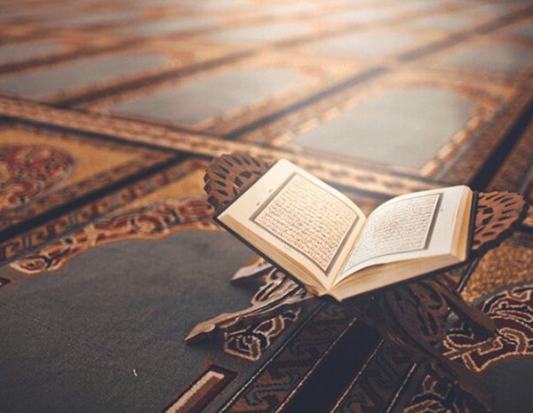 آداب تلاوت قرآن در قرآن